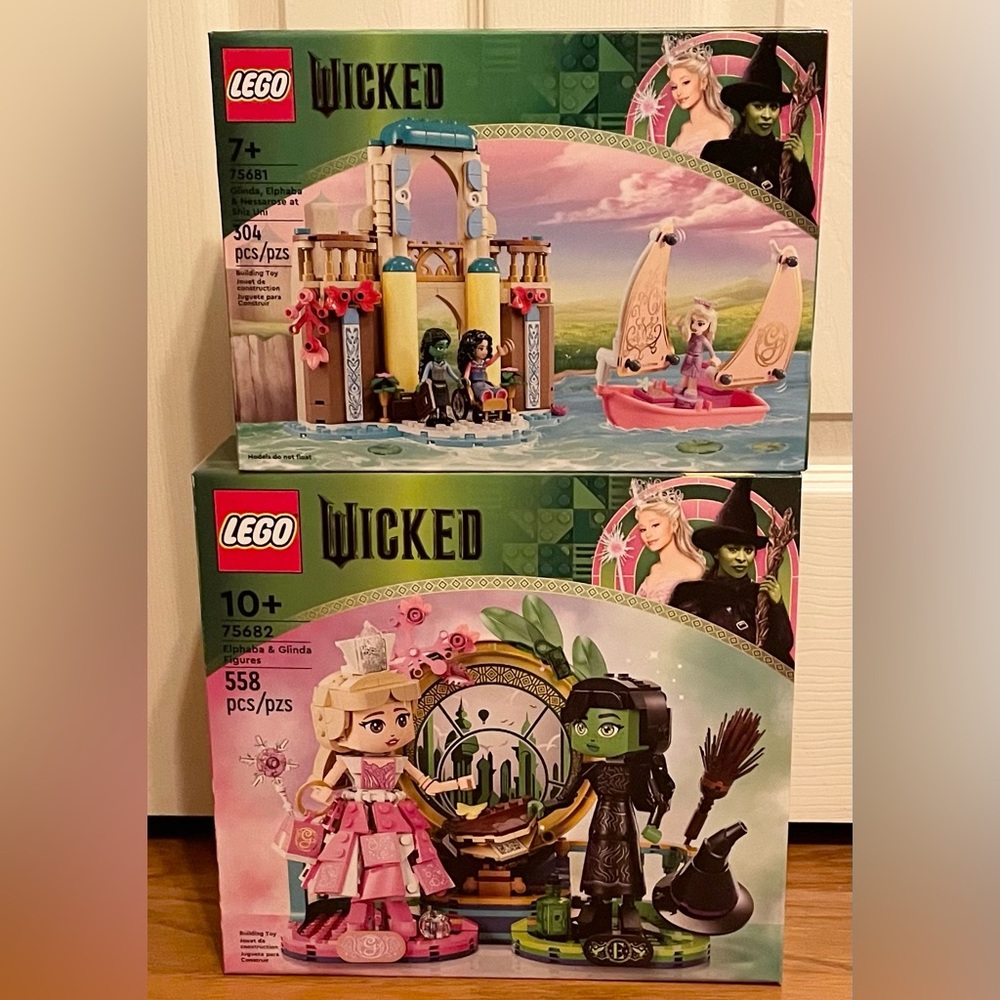 2 LEGO Wicked Magical Adventures Sets